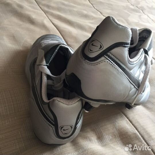 Бутсы 6-ти шиповки Mike