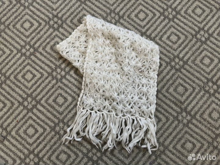 Шарф палантин белый