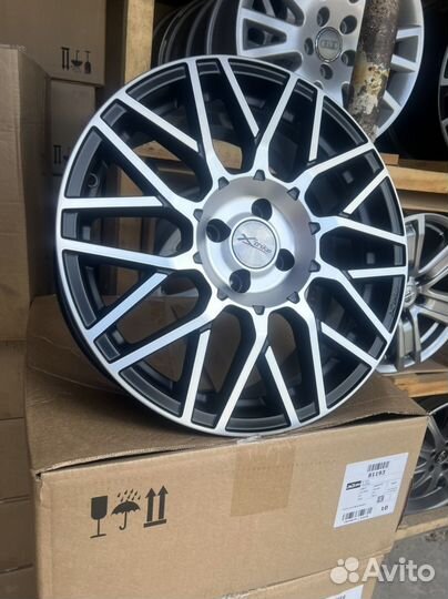 Диски Vesta Solaris R17 4/100 Новые