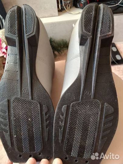 Лыжные ботинки р 37