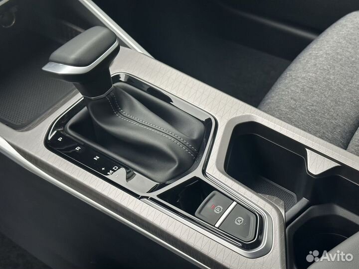 Geely Emgrand 1.5 AT, 2024