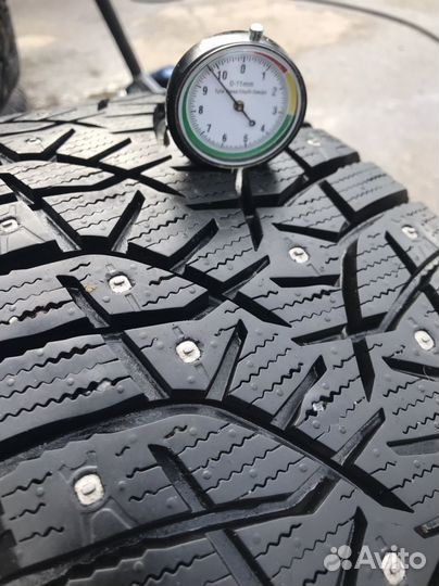 Bridgestone Blizzak Spike-02 225/55 R17