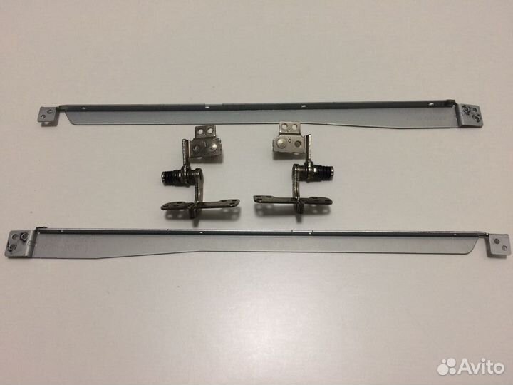 Петли матрицы ноутбука Samsung R530