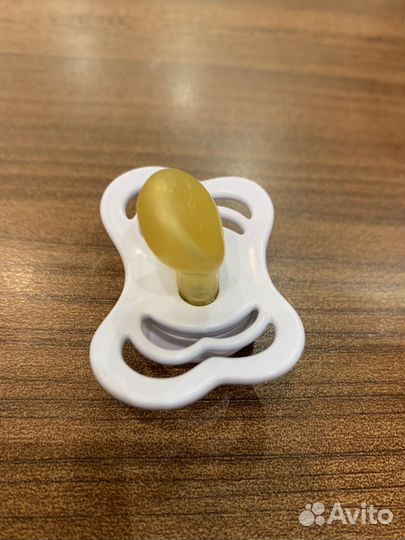 Две пустышки Bibs