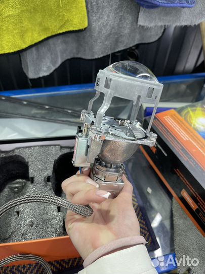 Ксеноновые линзы на Passat CC