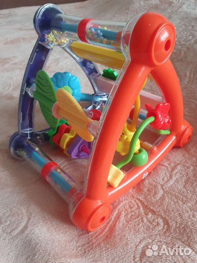 Развивающие игрушки для малышей