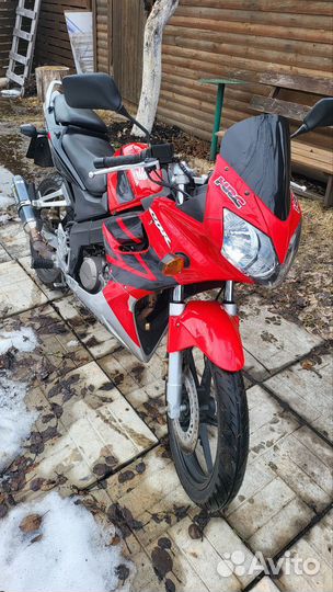 Honda cbr125r