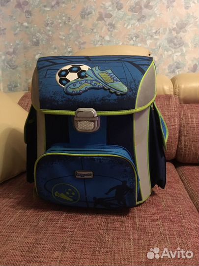 Рюкзак школьный