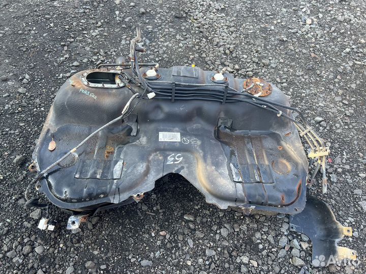 Топливный бак на Subaru Forester Sg 2002-2008