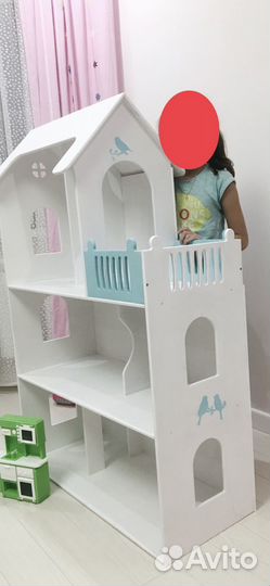 Большой кукольный домик