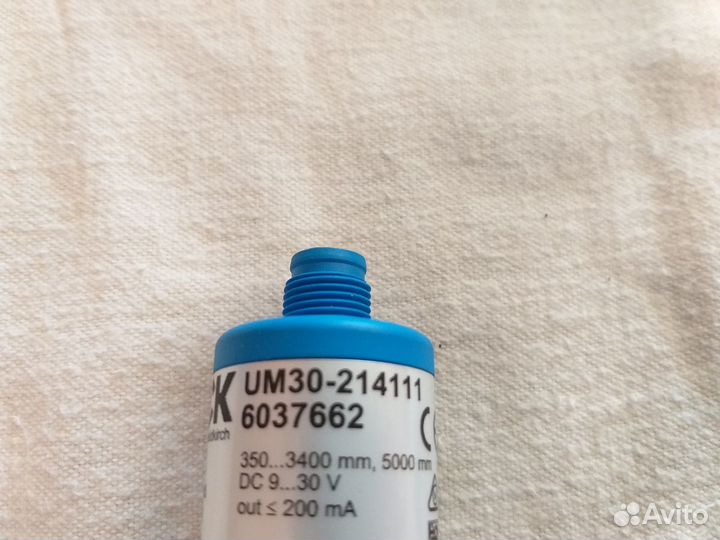 Ультразвуковой датчик sick UM30-214111