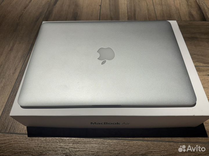 Apple macbook air 13 inch, mid 2012