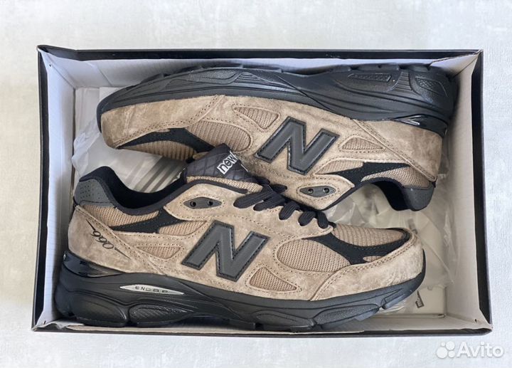 Спортивные New Balance 990