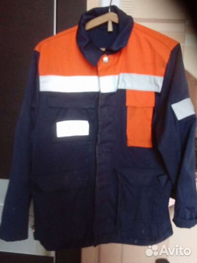 Продам спецовку б/у размер 50