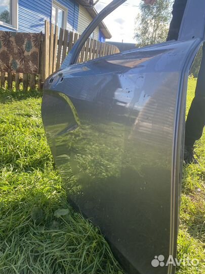 Дверь задняя правая веста