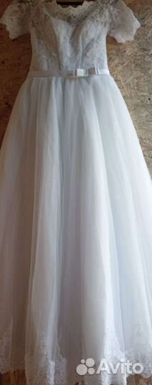 Свадебное платье, белого цвета