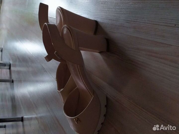 Босоножки женские 40 размер бу