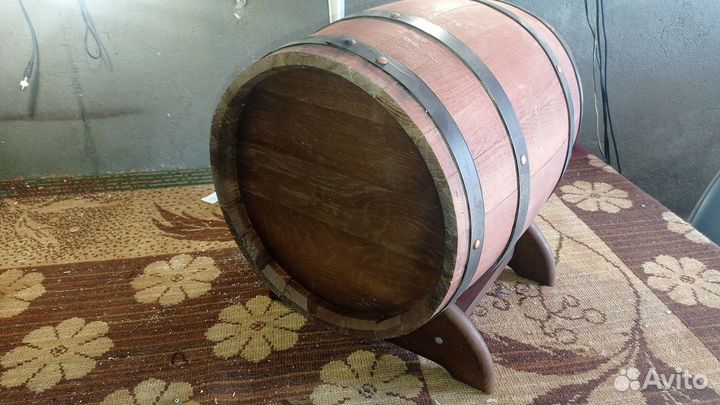 Боченочек для вина интерьерный