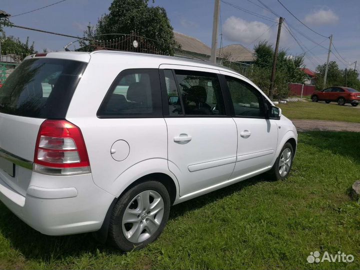 Opel Zafira 1.8 МТ, 2014, 148 000 км