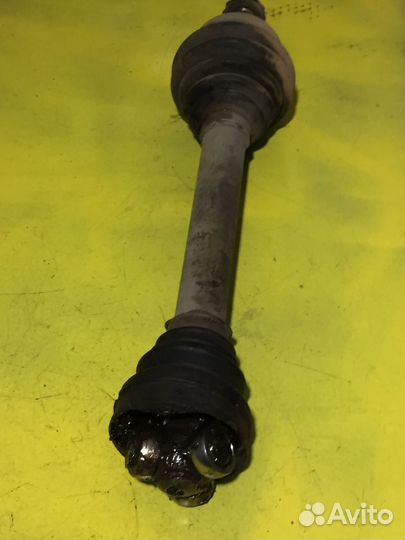 Приводной вал правый Ситроен Citroen C4 EP6