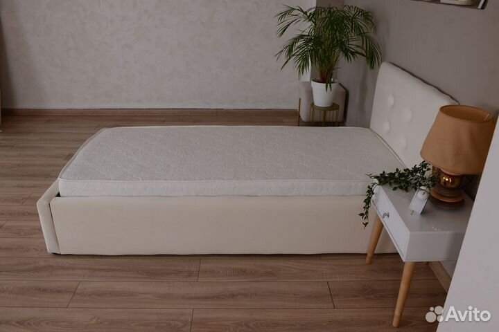 Кровать новая с матрасом 90 на 200 Роза