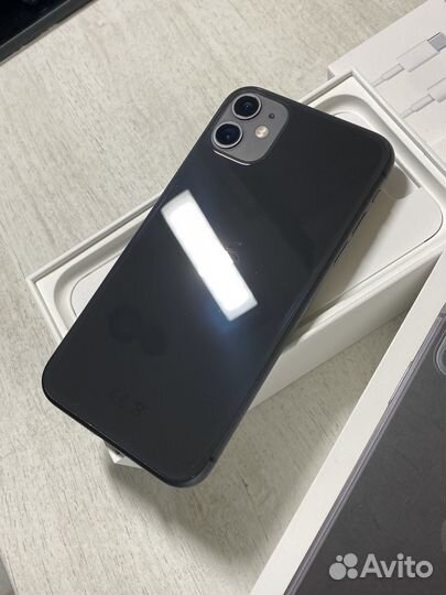 iPhone 11, 64 ГБ