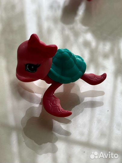 Лагуна Блю - С питомцем