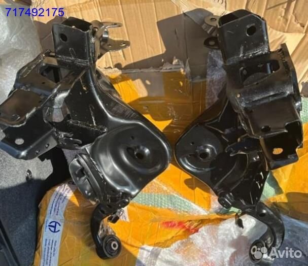 Задний продольный рычаг Nissan Qashqai J10