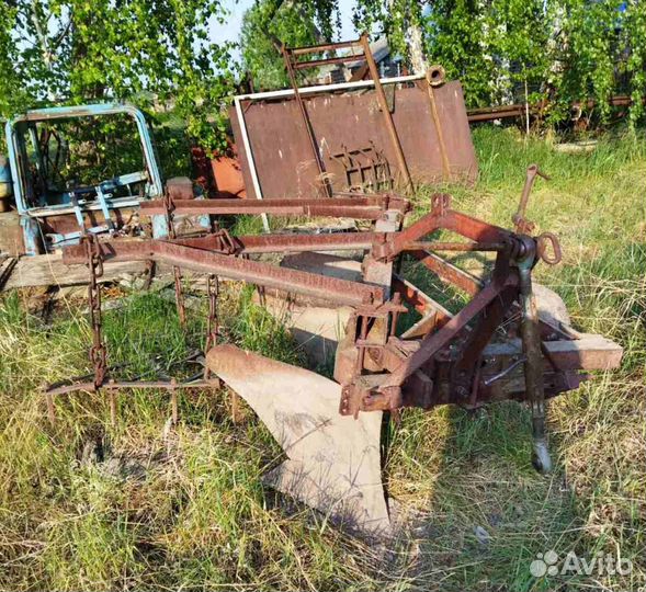 Окучник и плуг и косилка