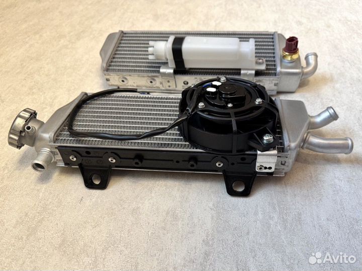 Радиаторы левый и правый kews K23 для двигателей NB300