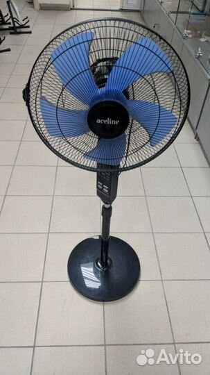 Вентилятор напольный с пультом