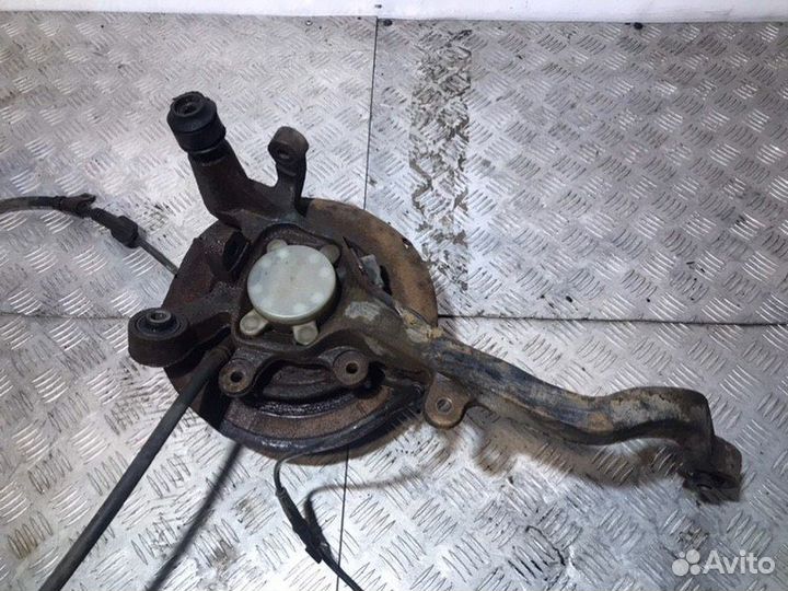 Кулак задний левый Hyundai Sonata EF 2.0 01-12