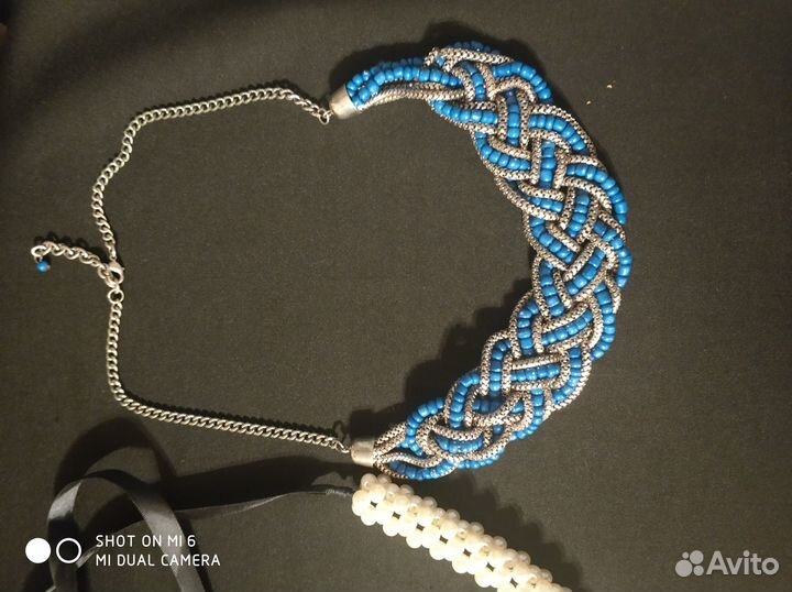 Украшение на шею