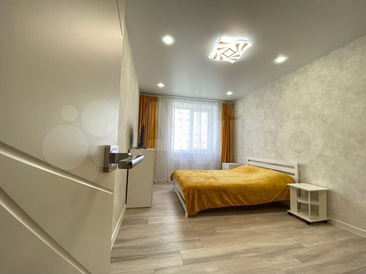 2-к. квартира, 42 м², 8/15 эт.