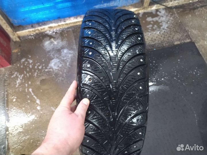 Sava Eskimo Stud 195/60 R15 88T