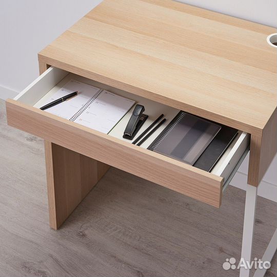 Компьютерный стол IKEA mikke