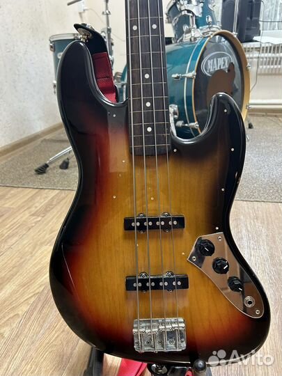 Бас гитара fender jazz bass