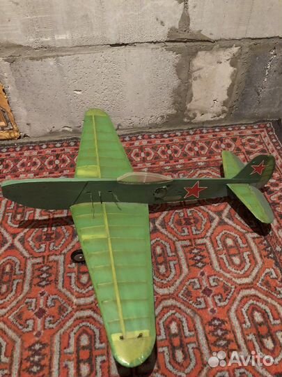 Кордовый самолет як - 3