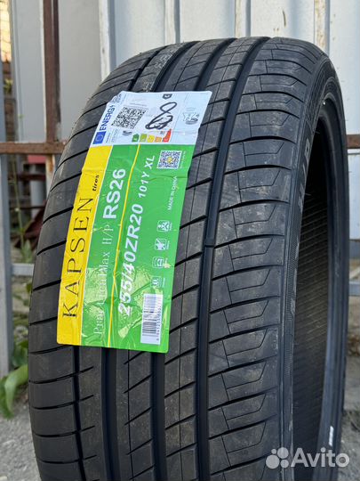 Kapsen RS26 255/40 R20