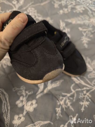 Кроссовки 27