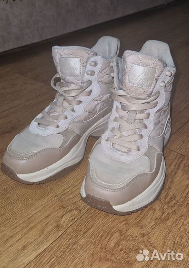 Ботинки женские зимние