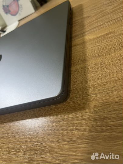 Macbook pro 14 m1 16 512