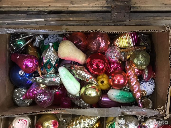 Продам елочные игрушки на подвесе