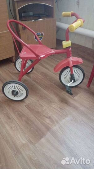 Трехколесный велосипед