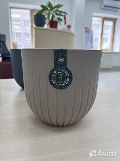 Цветочные горшки пластик