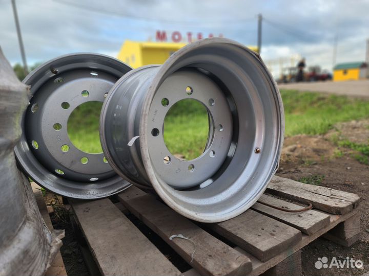 Диск 14.00R19.5 8 отверстий Мега