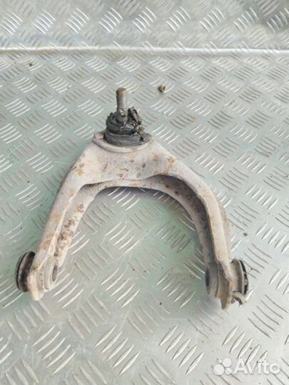 Рычаг правый Ваз 2106