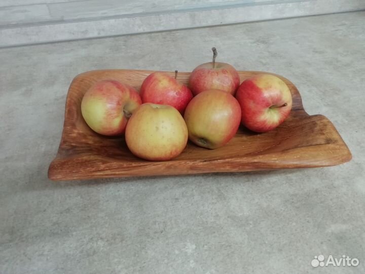 Чаша для фруктов из дерева