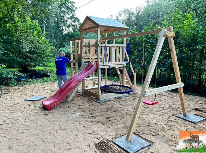 Детская спортивная площадка уличная