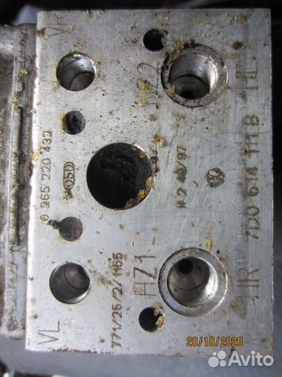 Блок ABS на Фольксваген Транспортер Т4